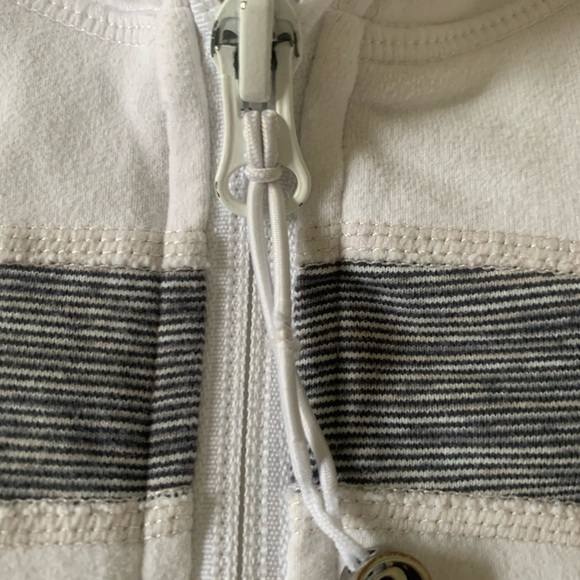 Lululemon White Zip Up - Picture 2 of 3